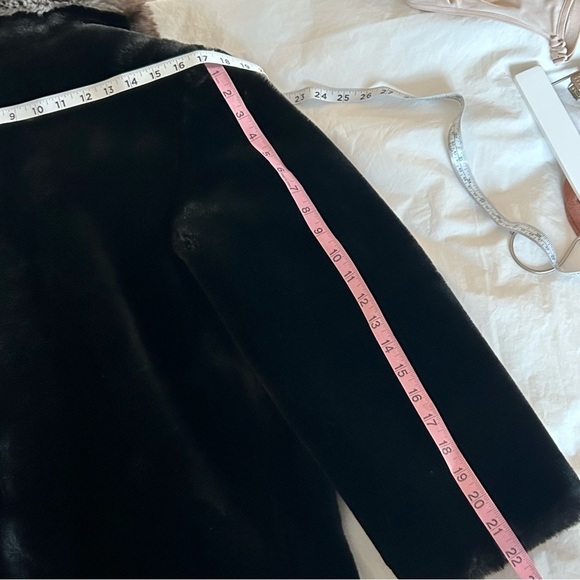 PAMELA MCCOY Faux Fur Coat Size S/XS Shawl Collar Mobwife - Picture 14 of 14